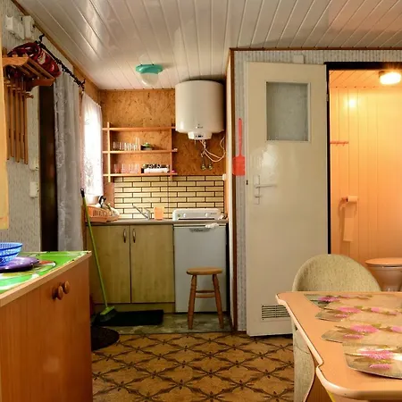 Letniskowe U Gosi トシェンサチ