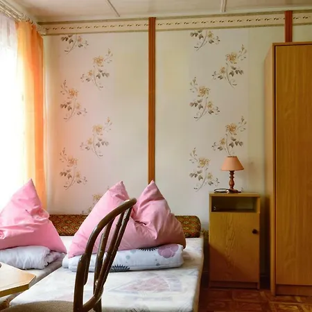 Letniskowe U Gosi ロッジ トシェンサチ